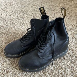 Women’s doc martins
